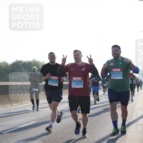 03.10.2025 - Köhlbrandbrückenlauf Jannik Wohlers http://msf.ph/oto/9061541 03.10.2025 09:15:07 Position 3 1504, 3603, 1213 meine-sportfotos.de