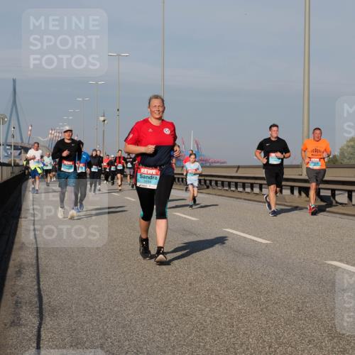 03.10.2025 - Köhlbrandbrückenlauf Fabian Wolf http://msf.ph/oto/9061543 03.10.2025 10:05:48 Position 3 3159 meine-sportfotos.de