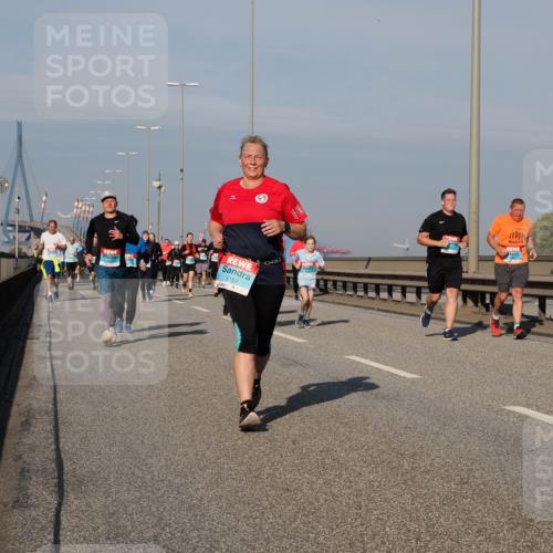 03.10.2025 - Köhlbrandbrückenlauf Fabian Wolf http://msf.ph/oto/9061557 03.10.2025 10:05:48 Position 3 3159 meine-sportfotos.de