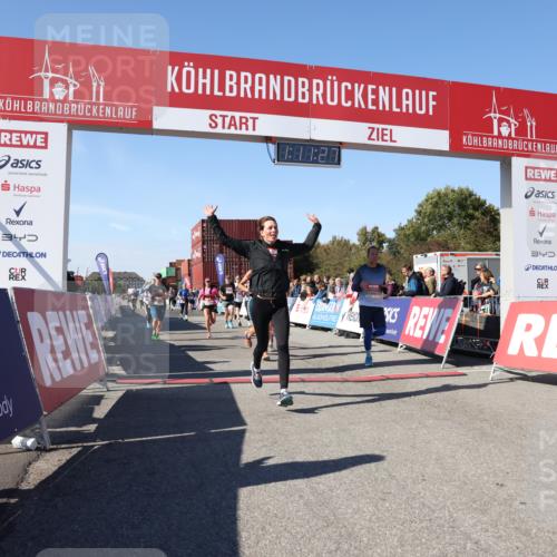 03.10.2025 - Köhlbrandbrückenlauf Lena Gebhardt http://msf.ph/oto/9061585 03.10.2025 13:11:27 Ziel 4293, 4315, 4325, 4427, 4501, 4597, 4999, 5145, 5754, 5794, 5939, 6028, 6080, 6563, 6680, 6685, 6686, 6690, 6691, 6726 meine-sportfotos.de