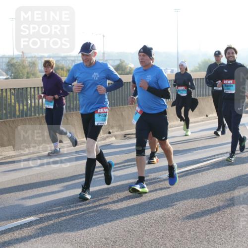03.10.2025 - Köhlbrandbrückenlauf Lena Gebhardt http://msf.ph/oto/9061587 03.10.2025 09:19:49 Position 1 2015, 2, 0, 2729, 2015, 20, 2942 meine-sportfotos.de