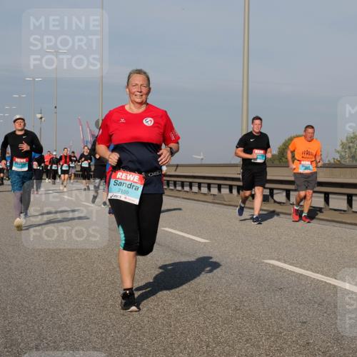 03.10.2025 - Köhlbrandbrückenlauf Fabian Wolf http://msf.ph/oto/9061590 03.10.2025 10:05:49 Position 3 3159 meine-sportfotos.de