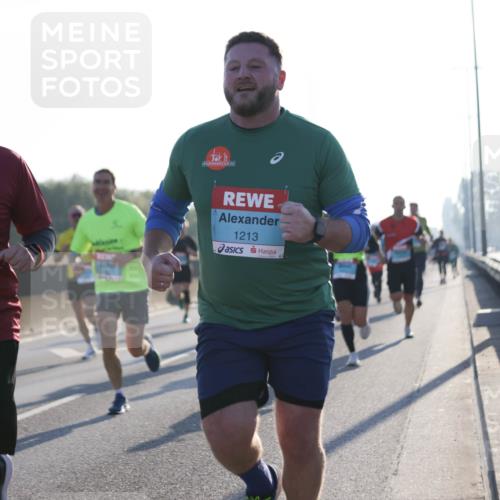 03.10.2025 - Köhlbrandbrückenlauf Jannik Wohlers http://msf.ph/oto/9061594 03.10.2025 09:15:08 Position 3 3603, 1213 meine-sportfotos.de