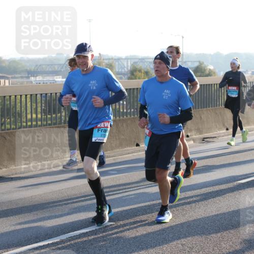 03.10.2025 - Köhlbrandbrückenlauf Lena Gebhardt http://msf.ph/oto/9061610 03.10.2025 09:19:50 Position 1 2015, 2, 0, 2729, 2015, 2, 0, 2950 meine-sportfotos.de