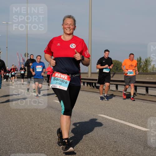 03.10.2025 - Köhlbrandbrückenlauf Fabian Wolf http://msf.ph/oto/9061612 03.10.2025 10:05:49 Position 3 3159 meine-sportfotos.de