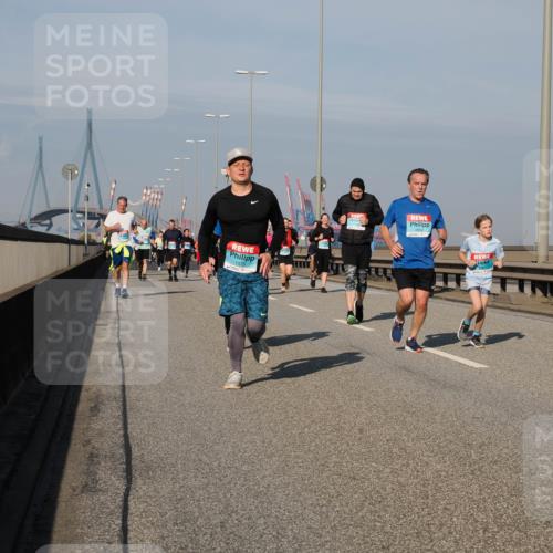 03.10.2025 - Köhlbrandbrückenlauf Fabian Wolf http://msf.ph/oto/9061640 03.10.2025 10:05:50 Position 3 1875 meine-sportfotos.de