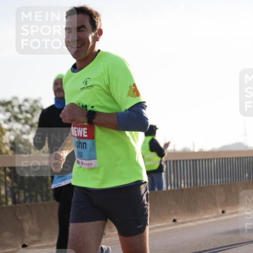 03.10.2025 - Köhlbrandbrückenlauf Jannik Wohlers http://msf.ph/oto/9061653 03.10.2025 09:15:10 Position 3 182 meine-sportfotos.de