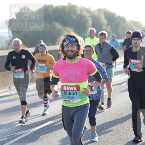 03.10.2025 - Köhlbrandbrückenlauf Jannik Wohlers http://msf.ph/oto/9061654 03.10.2025 09:23:09 Position 3 2209 meine-sportfotos.de