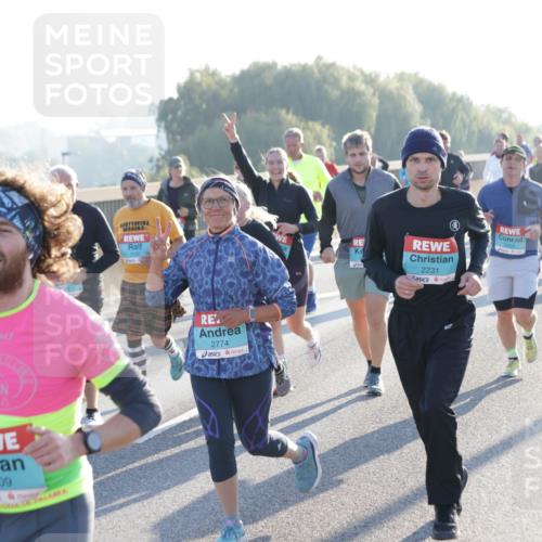 03.10.2025 - Köhlbrandbrückenlauf Jannik Wohlers http://msf.ph/oto/9061686 03.10.2025 09:23:10 Position 3 2209, 2774, 2231 meine-sportfotos.de