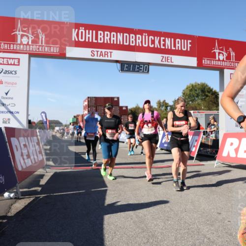 03.10.2025 - Köhlbrandbrückenlauf Lena Gebhardt http://msf.ph/oto/9061704 03.10.2025 13:11:30 Ziel 4158, 4293, 4315, 4325, 4427, 4501, 4597, 4617, 4799, 4999, 5145, 5754, 5794, 5939, 6028, 6080, 6563, 6680, 6690, 6691, 6726 meine-sportfotos.de