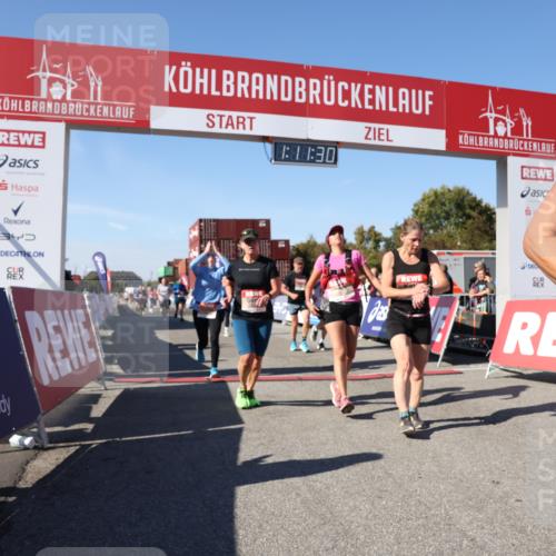 03.10.2025 - Köhlbrandbrückenlauf Lena Gebhardt http://msf.ph/oto/9061712 03.10.2025 13:11:30 Ziel 4158, 4293, 4315, 4325, 4427, 4501, 4597, 4617, 4799, 4999, 5145, 5754, 5794, 5939, 6028, 6080, 6563, 6680, 6690, 6691, 6726 meine-sportfotos.de
