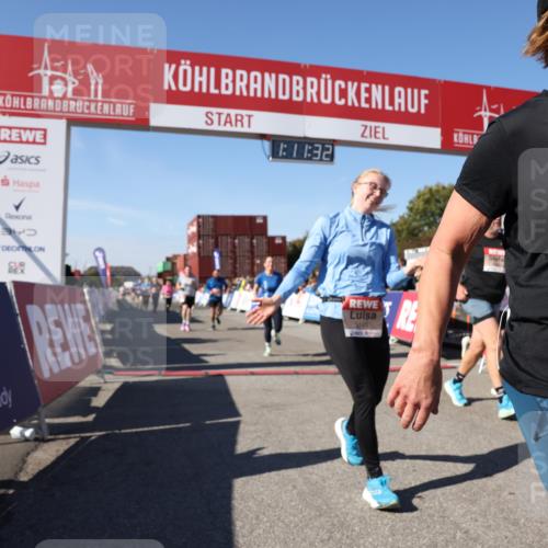 03.10.2025 - Köhlbrandbrückenlauf Lena Gebhardt http://msf.ph/oto/9061760 03.10.2025 13:11:32 Ziel 4158, 4315, 4325, 4427, 4501, 4538, 4597, 4617, 4777, 4799, 4845, 4999, 5145, 5794, 5939, 6028, 6217, 6218, 6517, 6563, 6680, 6689, 6690, 6691, 6726 meine-sportfotos.de