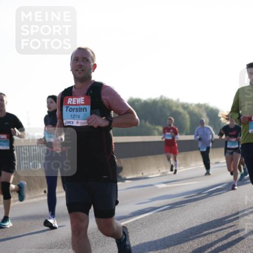 03.10.2025 - Köhlbrandbrückenlauf Jannik Wohlers http://msf.ph/oto/9061765 03.10.2025 09:15:13 Position 3 1274, 1517 meine-sportfotos.de