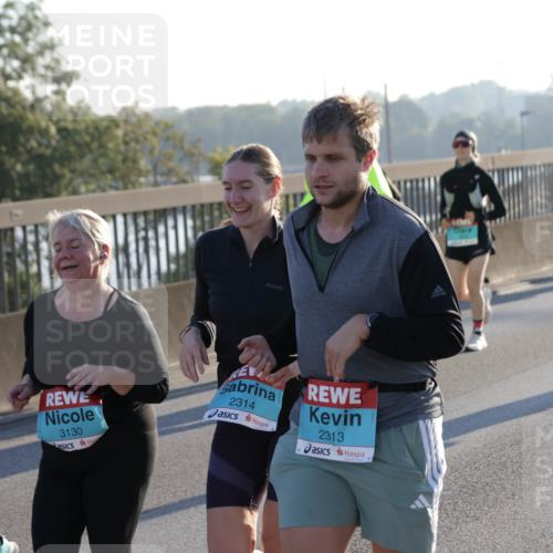 03.10.2025 - Köhlbrandbrückenlauf Jannik Wohlers http://msf.ph/oto/9061771 03.10.2025 09:23:12 Position 3 3122, 3130, 2314, 2313, 2053 meine-sportfotos.de