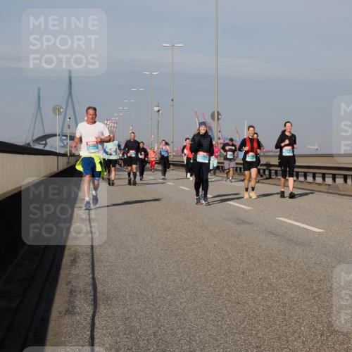 03.10.2025 - Köhlbrandbrückenlauf Fabian Wolf http://msf.ph/oto/9061774 03.10.2025 10:05:55 Position 3 1759 meine-sportfotos.de