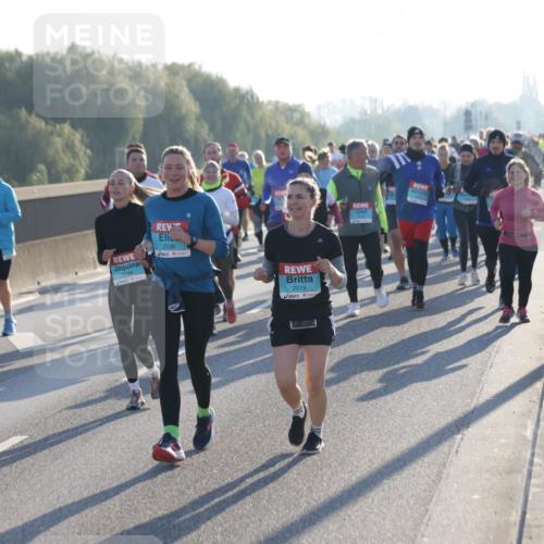 03.10.2025 - Köhlbrandbrückenlauf Jannik Wohlers http://msf.ph/oto/9061793 03.10.2025 09:23:14 Position 3 2149, 2036, 2019 meine-sportfotos.de