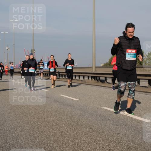 03.10.2025 - Köhlbrandbrückenlauf Fabian Wolf http://msf.ph/oto/9061803 03.10.2025 10:05:55 Position 3 1759 meine-sportfotos.de