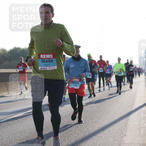 03.10.2025 - Köhlbrandbrückenlauf Jannik Wohlers http://msf.ph/oto/9061807 03.10.2025 09:15:14 Position 3 1517, 1330 meine-sportfotos.de