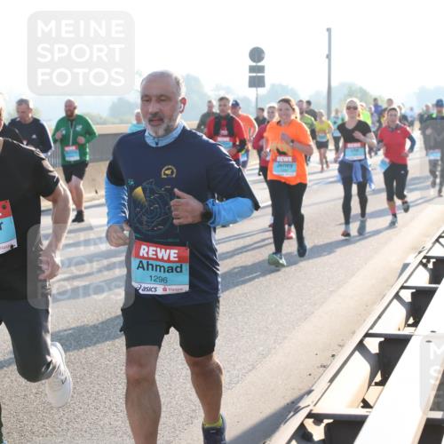 03.10.2025 - Köhlbrandbrückenlauf Lena Gebhardt http://msf.ph/oto/9061823 03.10.2025 09:19:58 Position 1 1336, 1296 meine-sportfotos.de