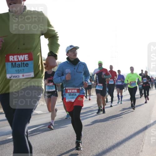 03.10.2025 - Köhlbrandbrückenlauf Jannik Wohlers http://msf.ph/oto/9061841 03.10.2025 09:15:15 Position 3 1517, 1330 meine-sportfotos.de