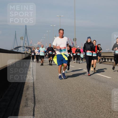 03.10.2025 - Köhlbrandbrückenlauf Fabian Wolf http://msf.ph/oto/9061847 03.10.2025 10:05:57 Position 3 3110 meine-sportfotos.de
