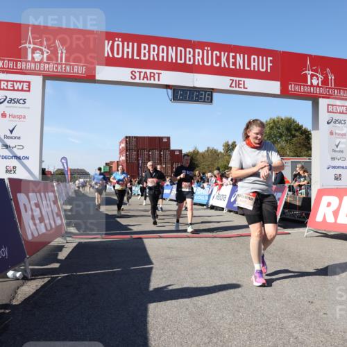 03.10.2025 - Köhlbrandbrückenlauf Lena Gebhardt http://msf.ph/oto/9061860 03.10.2025 13:11:36 Ziel 4158, 4315, 4325, 4427, 4501, 4538, 4568, 4617, 4736, 4777, 4782, 4799, 4845, 4999, 5145, 5794, 5937, 5939, 6028, 6217, 6218, 6517, 6563, 6680, 6689, 6690, 6691 meine-sportfotos.de