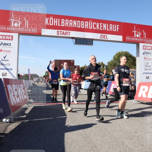 03.10.2025 - Köhlbrandbrückenlauf Lena Gebhardt http://msf.ph/oto/9061899 03.10.2025 13:11:38 Ziel 4158, 4178, 4315, 4325, 4353, 4354, 4427, 4501, 4538, 4568, 4617, 4736, 4777, 4782, 4799, 4845, 5145, 5794, 5866, 5869, 5937, 6217, 6218, 6517, 6563, 6680, 6689, 6690, 6691 meine-sportfotos.de