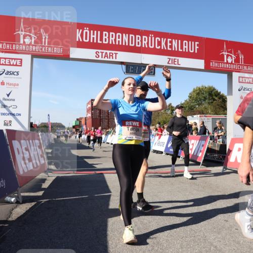 03.10.2025 - Köhlbrandbrückenlauf Lena Gebhardt http://msf.ph/oto/9061935 03.10.2025 13:11:40 Ziel 4158, 4178, 4353, 4354, 4427, 4501, 4538, 4568, 4617, 4736, 4777, 4782, 4799, 4845, 5794, 5866, 5869, 5937, 6217, 6218, 6517, 6563, 6622, 6689, 6690, 6691 meine-sportfotos.de