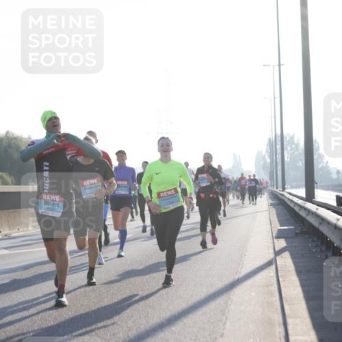 03.10.2025 - Köhlbrandbrückenlauf Jannik Wohlers http://msf.ph/oto/9061967 03.10.2025 09:15:17 Position 3 3053, 1110, 5, 7 meine-sportfotos.de