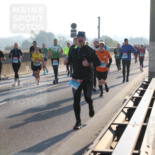 03.10.2025 - Köhlbrandbrückenlauf Lena Gebhardt http://msf.ph/oto/9061984 03.10.2025 09:20:03 Position 1 1876 meine-sportfotos.de