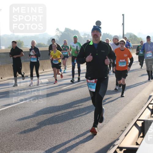 03.10.2025 - Köhlbrandbrückenlauf Lena Gebhardt http://msf.ph/oto/9061992 03.10.2025 09:20:03 Position 1 1876 meine-sportfotos.de