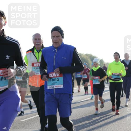 03.10.2025 - Köhlbrandbrückenlauf Jannik Wohlers http://msf.ph/oto/9062081 03.10.2025 09:23:26 Position 3 2524, 200, 2067 meine-sportfotos.de