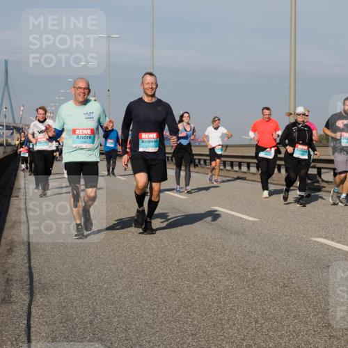 03.10.2025 - Köhlbrandbrückenlauf Fabian Wolf http://msf.ph/oto/9062084 03.10.2025 10:06:04 Position 3 2848, 2847 meine-sportfotos.de