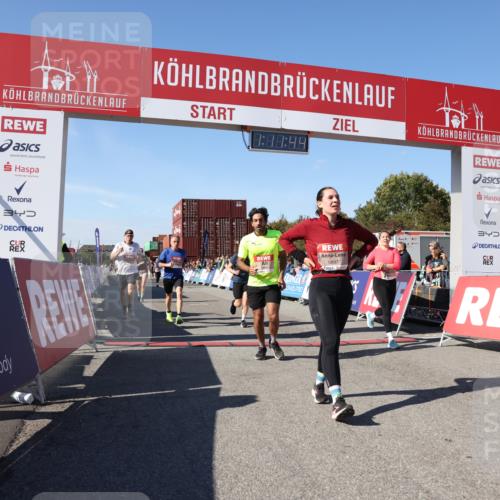 03.10.2025 - Köhlbrandbrückenlauf Lena Gebhardt http://msf.ph/oto/9062089 03.10.2025 13:11:44 Ziel 4158, 4178, 4353, 4354, 4469, 4538, 4568, 4617, 4736, 4777, 4782, 4799, 4845, 5097, 5866, 5869, 5937, 6217, 6218, 6517, 6622, 6689 meine-sportfotos.de