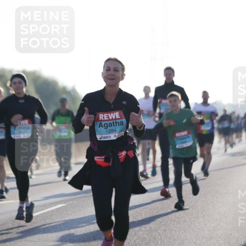 03.10.2025 - Köhlbrandbrückenlauf Jannik Wohlers http://msf.ph/oto/9062090 03.10.2025 09:15:19 Position 3 1294 meine-sportfotos.de