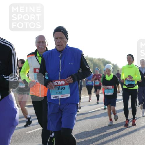 03.10.2025 - Köhlbrandbrückenlauf Jannik Wohlers http://msf.ph/oto/9062091 03.10.2025 09:23:26 Position 3 2524, 2067, 2244 meine-sportfotos.de