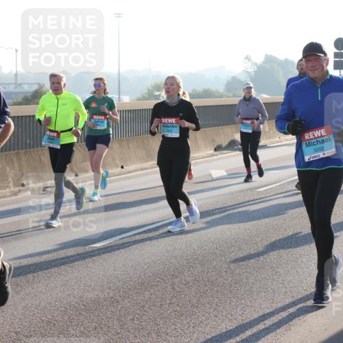 03.10.2025 - Köhlbrandbrückenlauf Lena Gebhardt http://msf.ph/oto/9062095 03.10.2025 09:20:07 Position 1 1407, 3202 meine-sportfotos.de