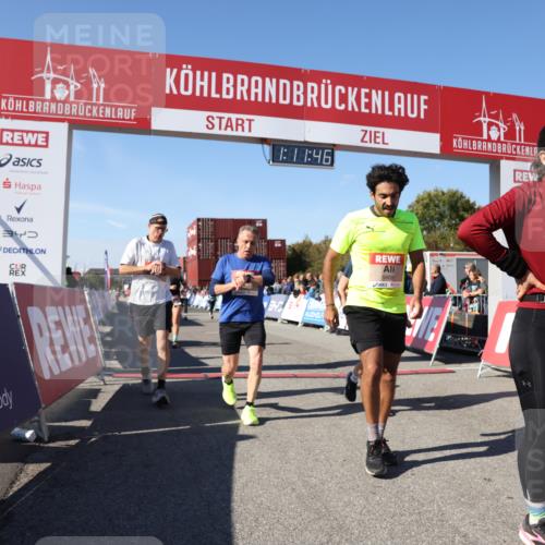 03.10.2025 - Köhlbrandbrückenlauf Lena Gebhardt http://msf.ph/oto/9062126 03.10.2025 13:11:46 Ziel 4178, 4353, 4354, 4469, 4538, 4568, 4617, 4736, 4777, 4782, 4799, 4845, 5097, 5866, 5869, 5937, 6033, 6048, 6049, 6217, 6218, 6517, 6622, 6689 meine-sportfotos.de