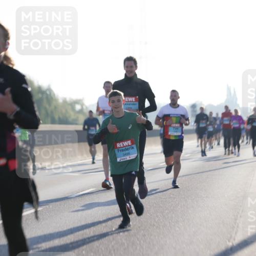 03.10.2025 - Köhlbrandbrückenlauf Jannik Wohlers http://msf.ph/oto/9062132 03.10.2025 09:15:20 Position 3 1368, 3498 meine-sportfotos.de