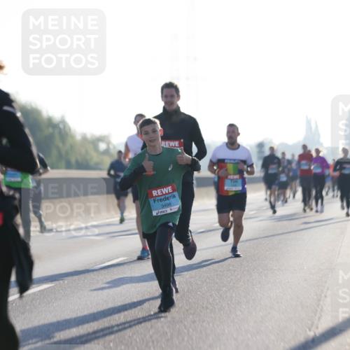 03.10.2025 - Köhlbrandbrückenlauf Jannik Wohlers http://msf.ph/oto/9062138 03.10.2025 09:15:20 Position 3 3498 meine-sportfotos.de