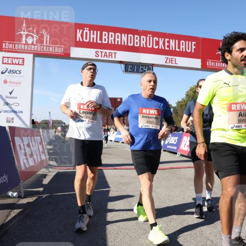 03.10.2025 - Köhlbrandbrückenlauf Lena Gebhardt http://msf.ph/oto/9062161 03.10.2025 13:11:47 Ziel 4178, 4353, 4354, 4469, 4538, 4568, 4685, 4736, 4777, 4782, 4845, 5097, 5396, 5426, 5866, 5869, 5937, 6033, 6048, 6049, 6217, 6218, 6517, 6622, 6689 meine-sportfotos.de