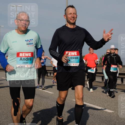 03.10.2025 - Köhlbrandbrückenlauf Fabian Wolf http://msf.ph/oto/9062174 03.10.2025 10:06:06 Position 3 2848, 2847 meine-sportfotos.de