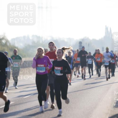 03.10.2025 - Köhlbrandbrückenlauf Jannik Wohlers http://msf.ph/oto/9062193 03.10.2025 09:15:29 Position 3 3766, 1208 meine-sportfotos.de