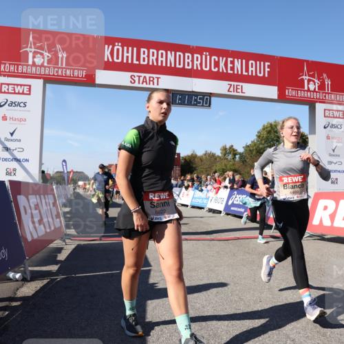 03.10.2025 - Köhlbrandbrückenlauf Lena Gebhardt http://msf.ph/oto/9062200 03.10.2025 13:11:50 Ziel 4100, 4101, 4178, 4353, 4354, 4469, 4568, 4685, 4736, 4782, 5097, 5396, 5426, 5866, 5869, 5937, 6033, 6048, 6049, 6622, 6763 meine-sportfotos.de