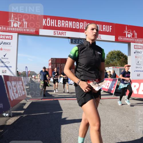 03.10.2025 - Köhlbrandbrückenlauf Lena Gebhardt http://msf.ph/oto/9062212 03.10.2025 13:11:51 Ziel 4100, 4101, 4178, 4353, 4354, 4469, 4568, 4685, 4736, 5097, 5396, 5426, 5866, 5869, 5937, 6033, 6048, 6049, 6622, 6763, 6796 meine-sportfotos.de