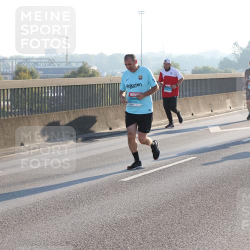 03.10.2025 - Köhlbrandbrückenlauf Lena Gebhardt http://msf.ph/oto/9062234 03.10.2025 09:20:11 Position 1 3128 meine-sportfotos.de