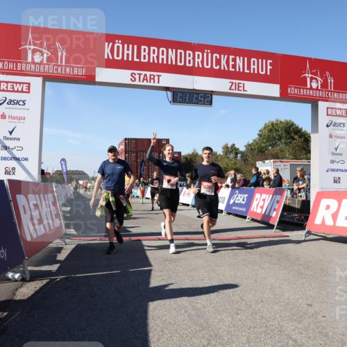 03.10.2025 - Köhlbrandbrückenlauf Lena Gebhardt http://msf.ph/oto/9062247 03.10.2025 13:11:52 Ziel 4100, 4101, 4178, 4353, 4354, 4469, 4568, 4685, 4736, 5097, 5396, 5426, 5866, 5869, 5937, 6033, 6048, 6049, 6622, 6763, 6796 meine-sportfotos.de