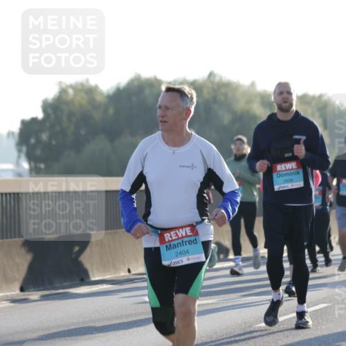 03.10.2025 - Köhlbrandbrückenlauf Jannik Wohlers http://msf.ph/oto/9062251 03.10.2025 09:23:31 Position 3 2838, 2404 meine-sportfotos.de