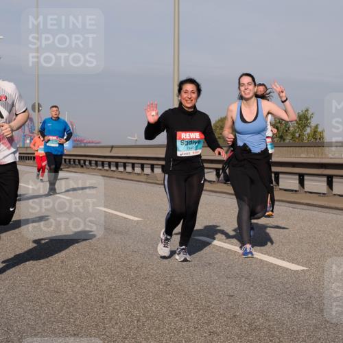 03.10.2025 - Köhlbrandbrückenlauf Fabian Wolf http://msf.ph/oto/9062263 03.10.2025 10:06:09 Position 3 1996, 1940 meine-sportfotos.de