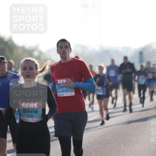 03.10.2025 - Köhlbrandbrückenlauf Jannik Wohlers http://msf.ph/oto/9062270 03.10.2025 09:15:32 Position 3 66, 1208, 3518 meine-sportfotos.de